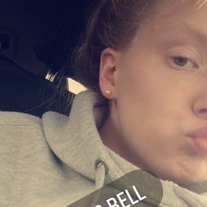 Meet your Posher, Alaina